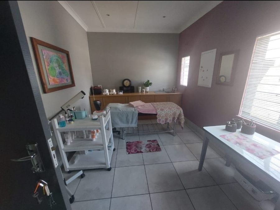 To Let commercial Property for Rent in Dan Pienaar Free State